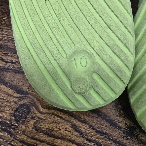 Skechers Lime Green Slides Sandals Women's Size 10 Beach Water Summer - Picture 6 of 7